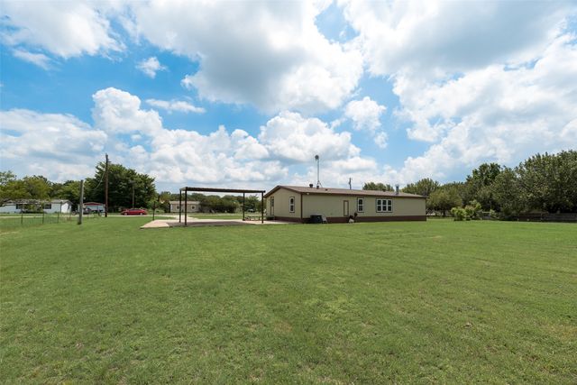 3390 Meadow Drive, Caddo Mills, TX 75135