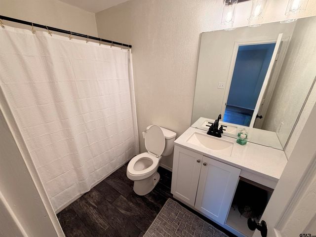 115 Austin Ave, Mount Pleasant, TX 75455