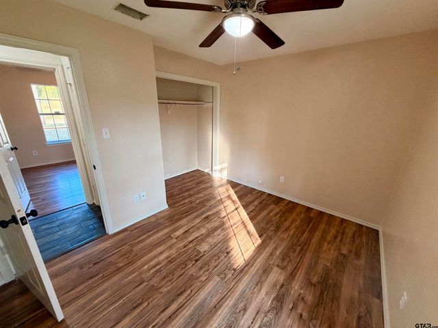 115 Austin Ave, Mount Pleasant, TX 75455