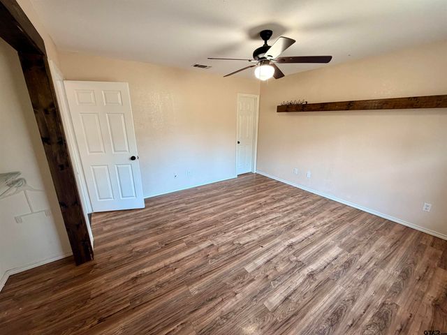 115 Austin Ave, Mount Pleasant, TX 75455