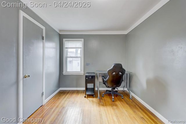 20420 Roscommon Street, Harper Woods, MI 48225
