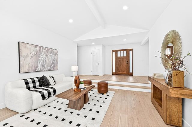 36 Barcelona Ct, Danville, CA 94526