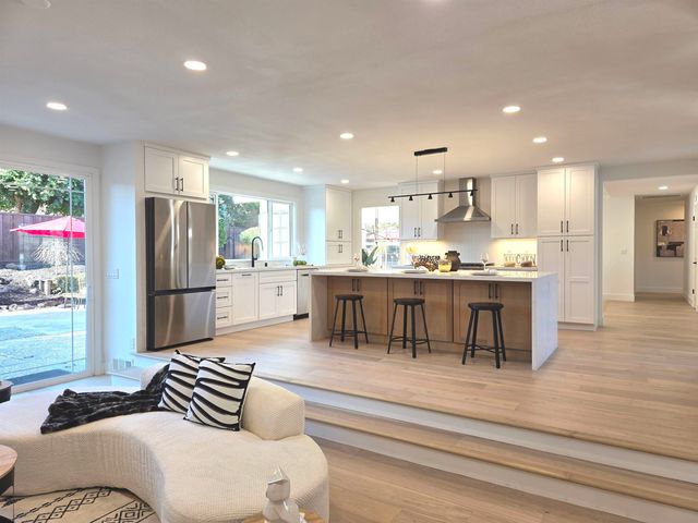 36 Barcelona Ct, Danville, CA 94526