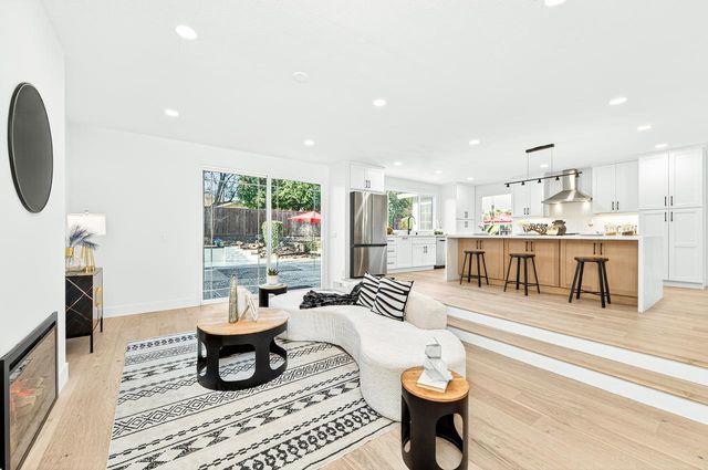 36 Barcelona Ct, Danville, CA 94526