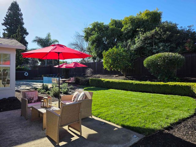 36 Barcelona Ct, Danville, CA 94526