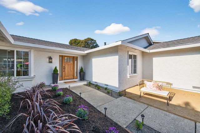 36 Barcelona Ct, Danville, CA 94526