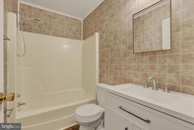 34 SURREY DR, Chambersburg, PA 17202