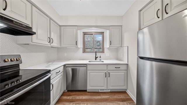 200 Granger Road 53, Medina, OH 44256