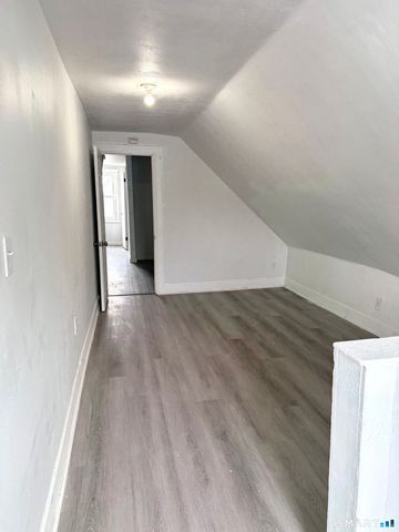 21 Edgar Street 2, New Haven, CT 06519