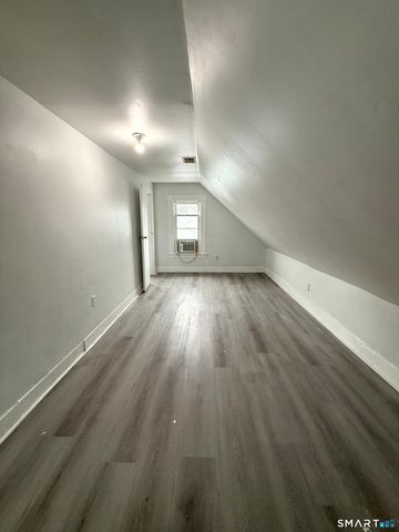 21 Edgar Street 2, New Haven, CT 06519