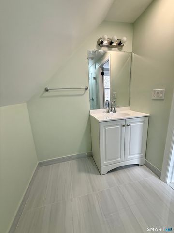 21 Edgar Street 2, New Haven, CT 06519