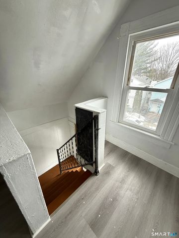 21 Edgar Street 2, New Haven, CT 06519