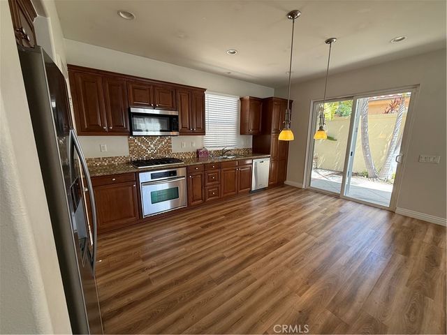 18 League, Irvine, CA 92602