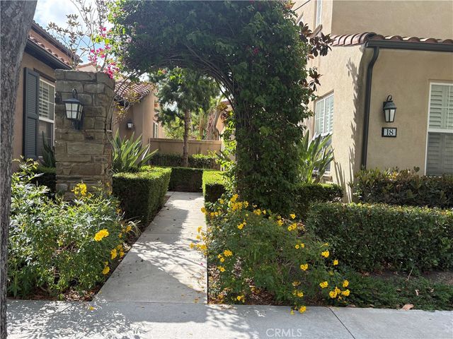 18 League, Irvine, CA 92602