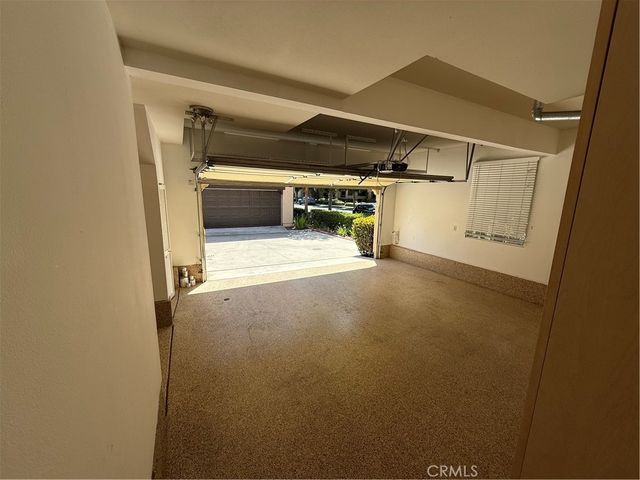 18 League, Irvine, CA 92602