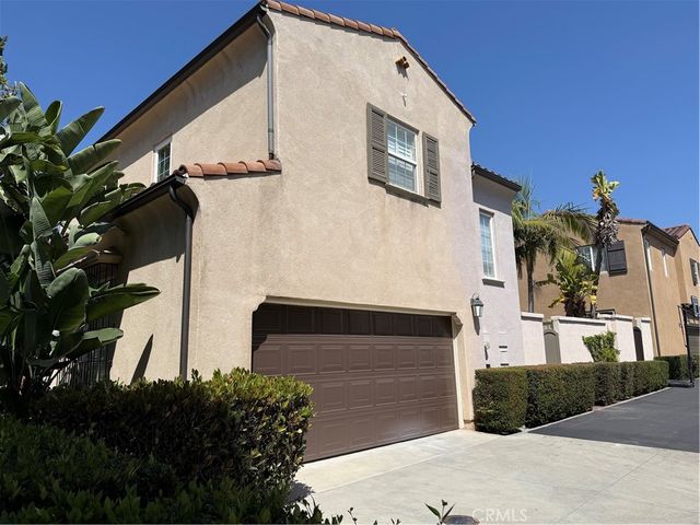 18 League, Irvine, CA 92602
