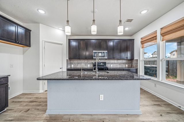 4118 Lake Cypress Circle, Houston, TX 77068