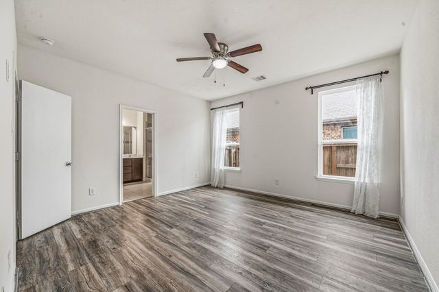 4118 Lake Cypress Circle, Houston, TX 77068