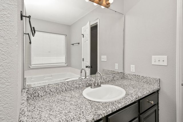 146 Stacy Street, Branson, MO 65616