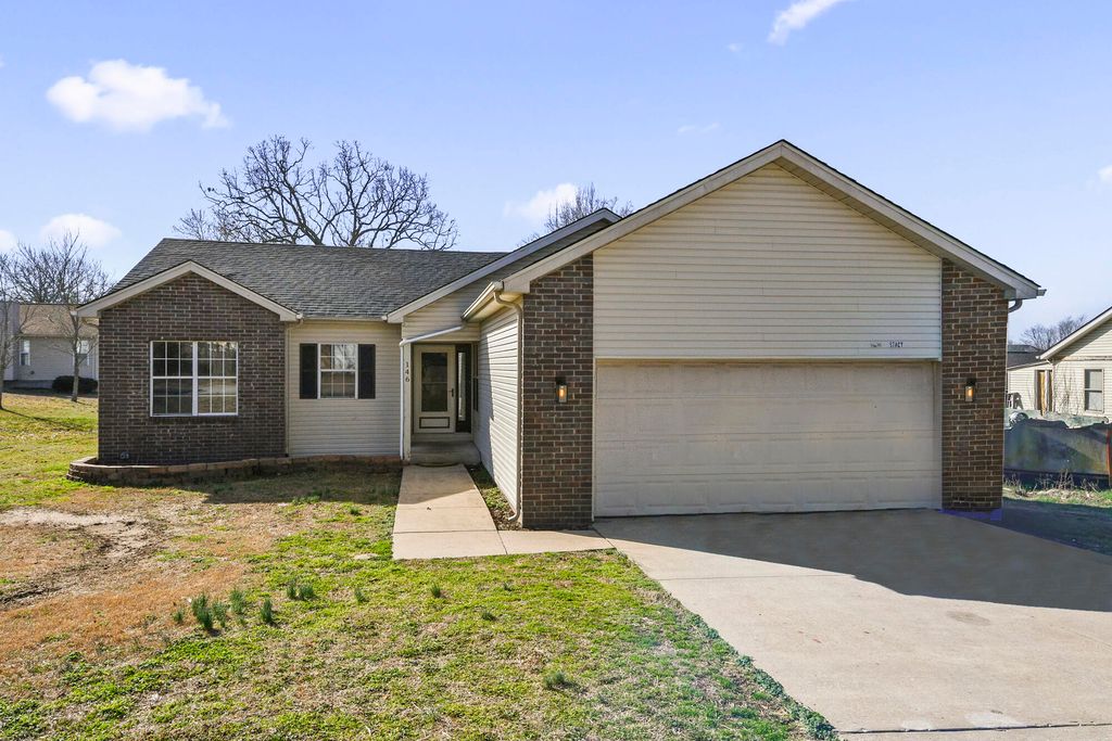 146 Stacy Street, Branson, MO 65616