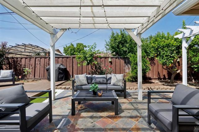 3131 Ensalmo Avenue, San Jose, CA 95118