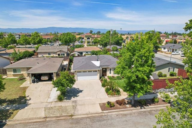 3131 Ensalmo Avenue, San Jose, CA 95118