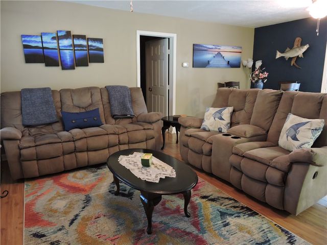 1901 Hattons Ford Road, Townville, SC 29689