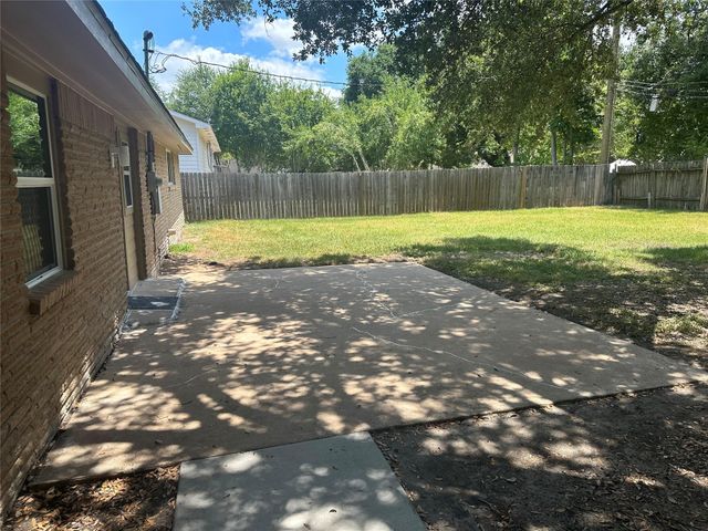 5919 Ludington Drive, Houston, TX 77035