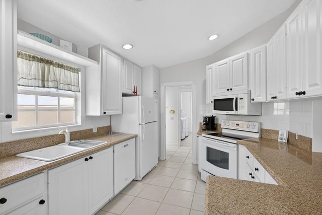 8154 Montserrat Place ., Wellington, FL 33414