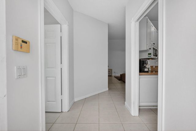 8154 Montserrat Place ., Wellington, FL 33414