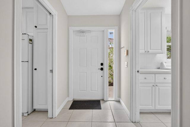 8154 Montserrat Place ., Wellington, FL 33414