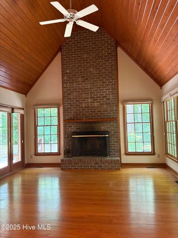 108 Gambit Court, Washington, NC 27889