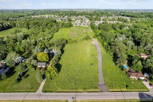 22701 Beech Daly Road, Flat Rock, MI 48134