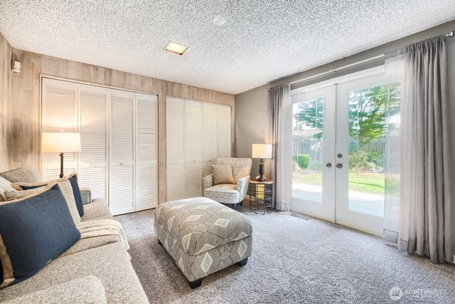 18529 SE 244th Place, Covington, WA 98042