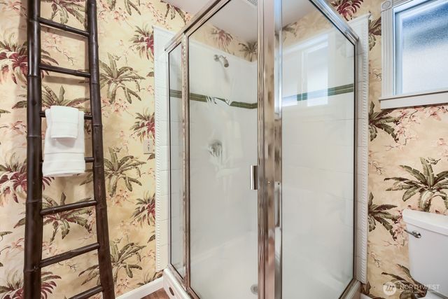 18529 SE 244th Place, Covington, WA 98042