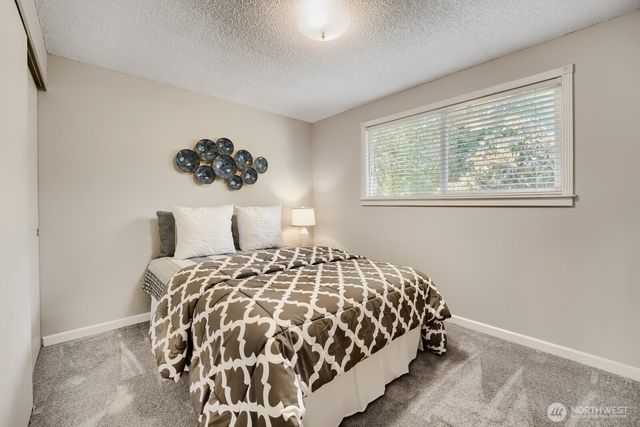 18529 SE 244th Place, Covington, WA 98042