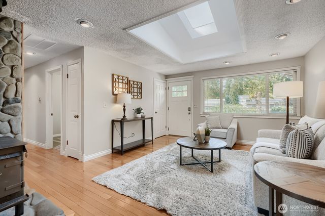 18529 SE 244th Place, Covington, WA 98042