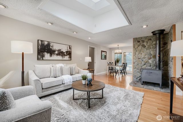 18529 SE 244th Place, Covington, WA 98042