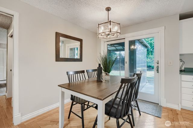 18529 SE 244th Place, Covington, WA 98042