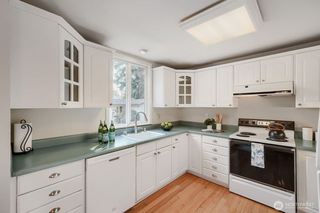 18529 SE 244th Place, Covington, WA 98042