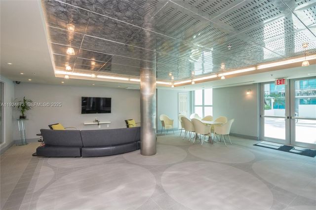 110 Washington Ave 1822, Miami Beach, FL 33139