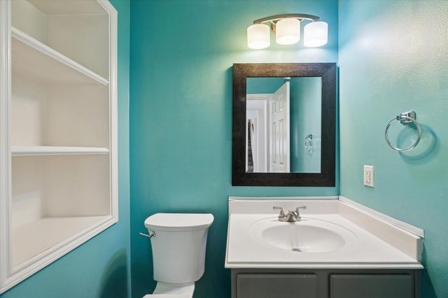 1706 Gaslight Court, Seabrook, TX 77586