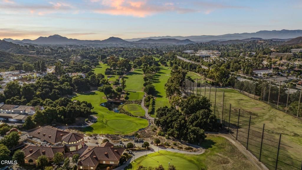 Image 27 of property listing at 263 Fox Hills Drive, Thousand Oaks, CA 91361