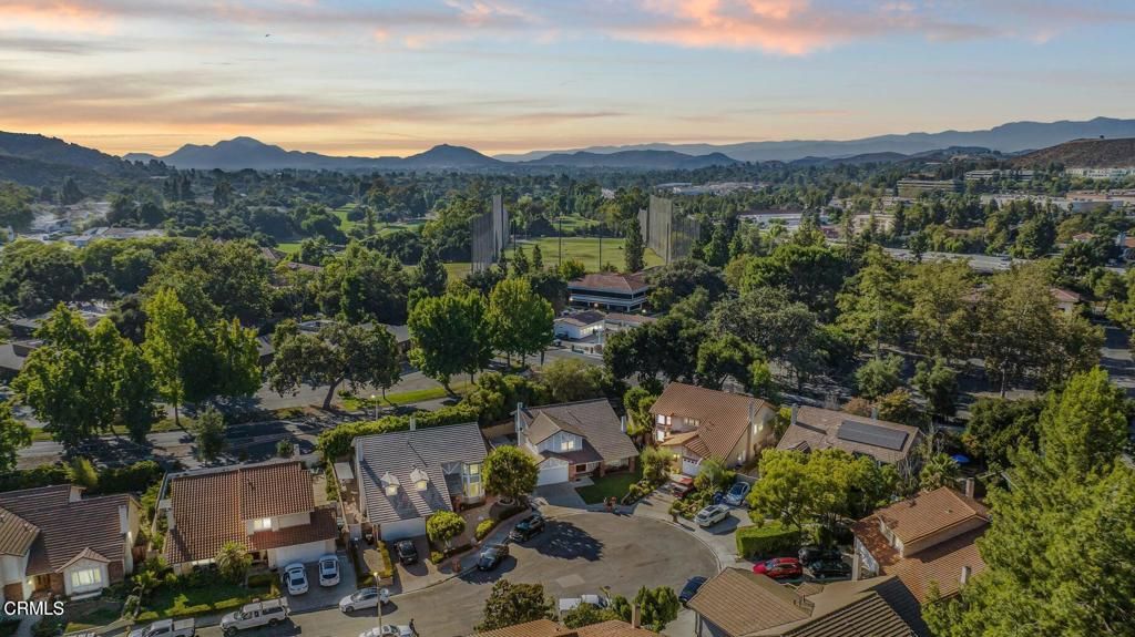 Image 30 of property listing at 263 Fox Hills Drive, Thousand Oaks, CA 91361