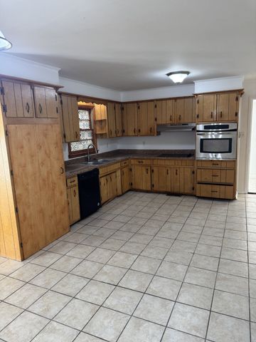 5131 Colonial Cir, Murfreesboro, TN 37129