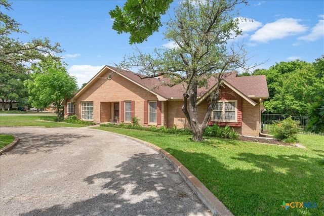 216 Mesa Drive, Gatesville, TX 76528