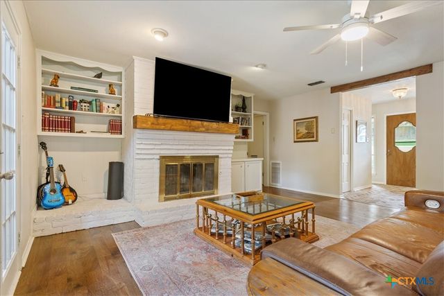 216 Mesa Drive, Gatesville, TX 76528