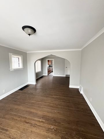 1317 N Raynor Avenue, Joliet, IL 60435