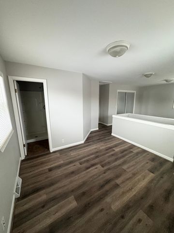 1317 N Raynor Avenue, Joliet, IL 60435