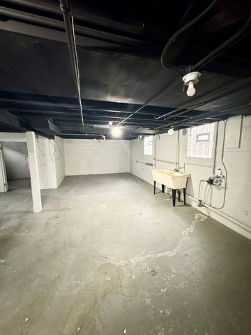 1317 N Raynor Avenue, Joliet, IL 60435